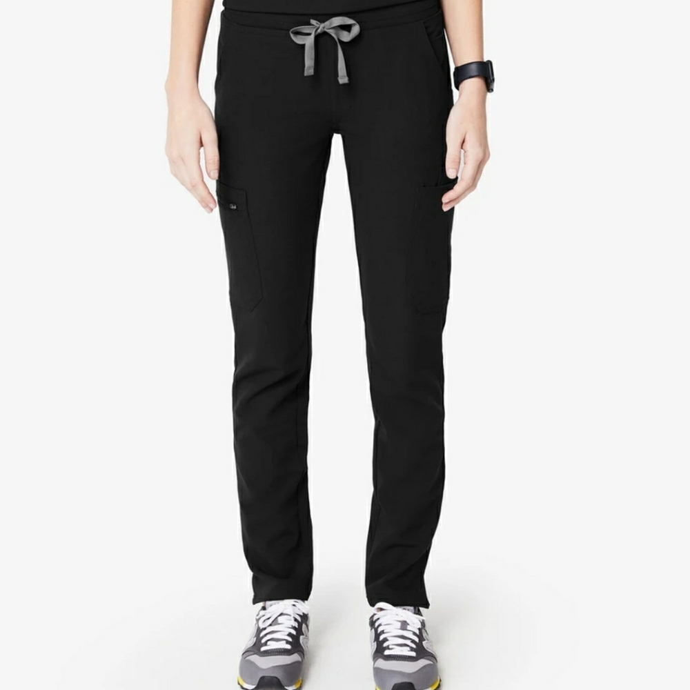 Figs Yola scrub pants for women